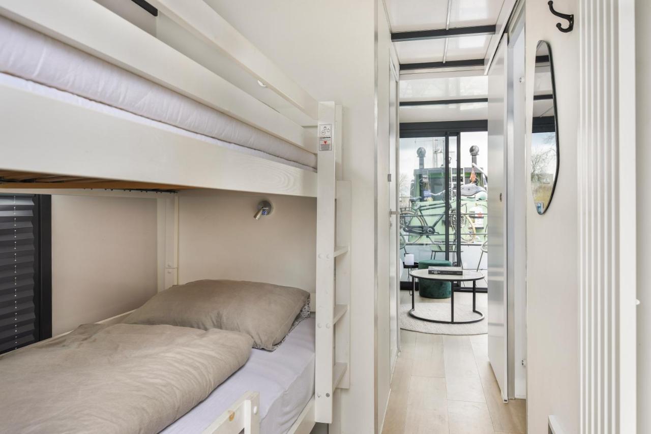Cosy Tiny Houseboats Near Beach And Restaurants By Weltevreden Experience Zeewolde Exterior foto