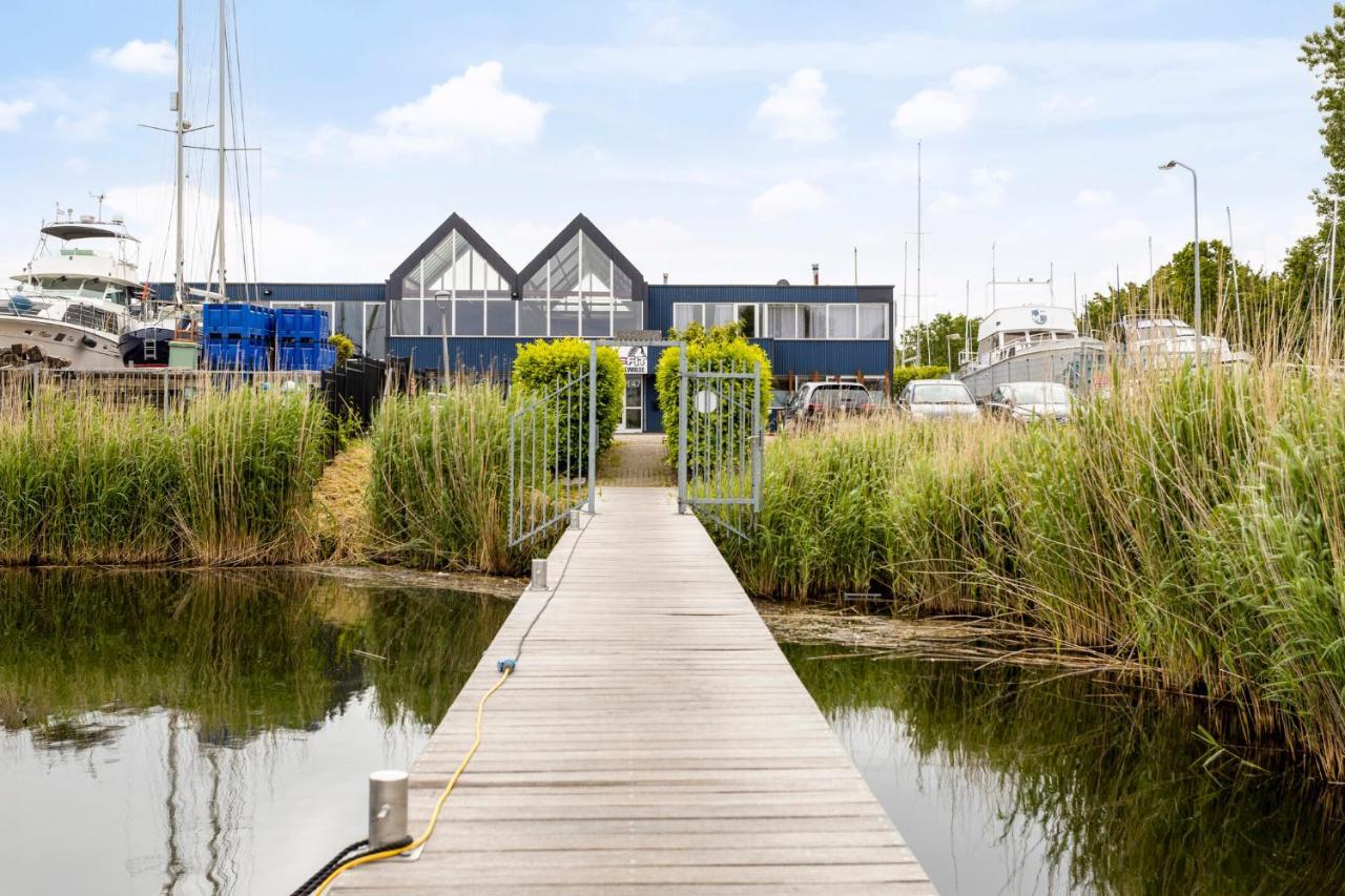 Cosy Tiny Houseboats Near Beach And Restaurants By Weltevreden Experience Zeewolde Exterior foto