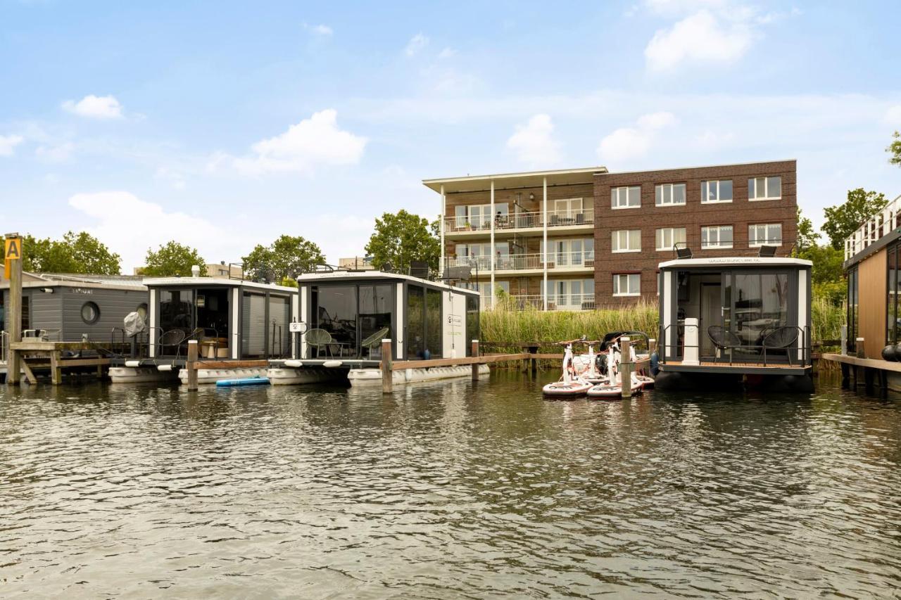 Cosy Tiny Houseboats Near Beach And Restaurants By Weltevreden Experience Zeewolde Exterior foto