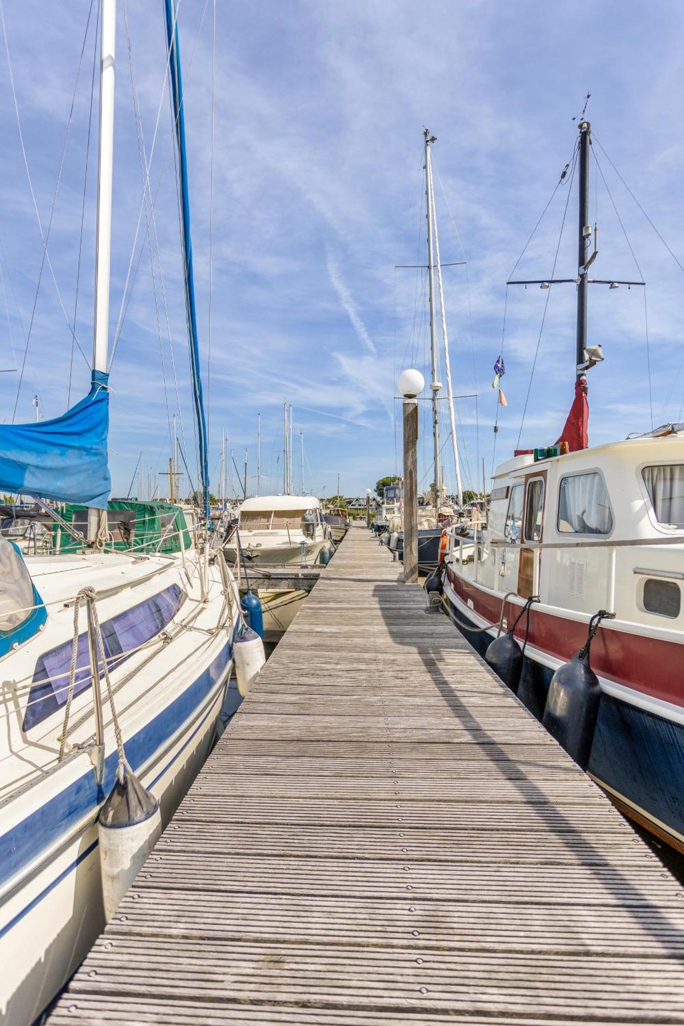Cosy Tiny Houseboats Near Beach And Restaurants By Weltevreden Experience Zeewolde Exterior foto