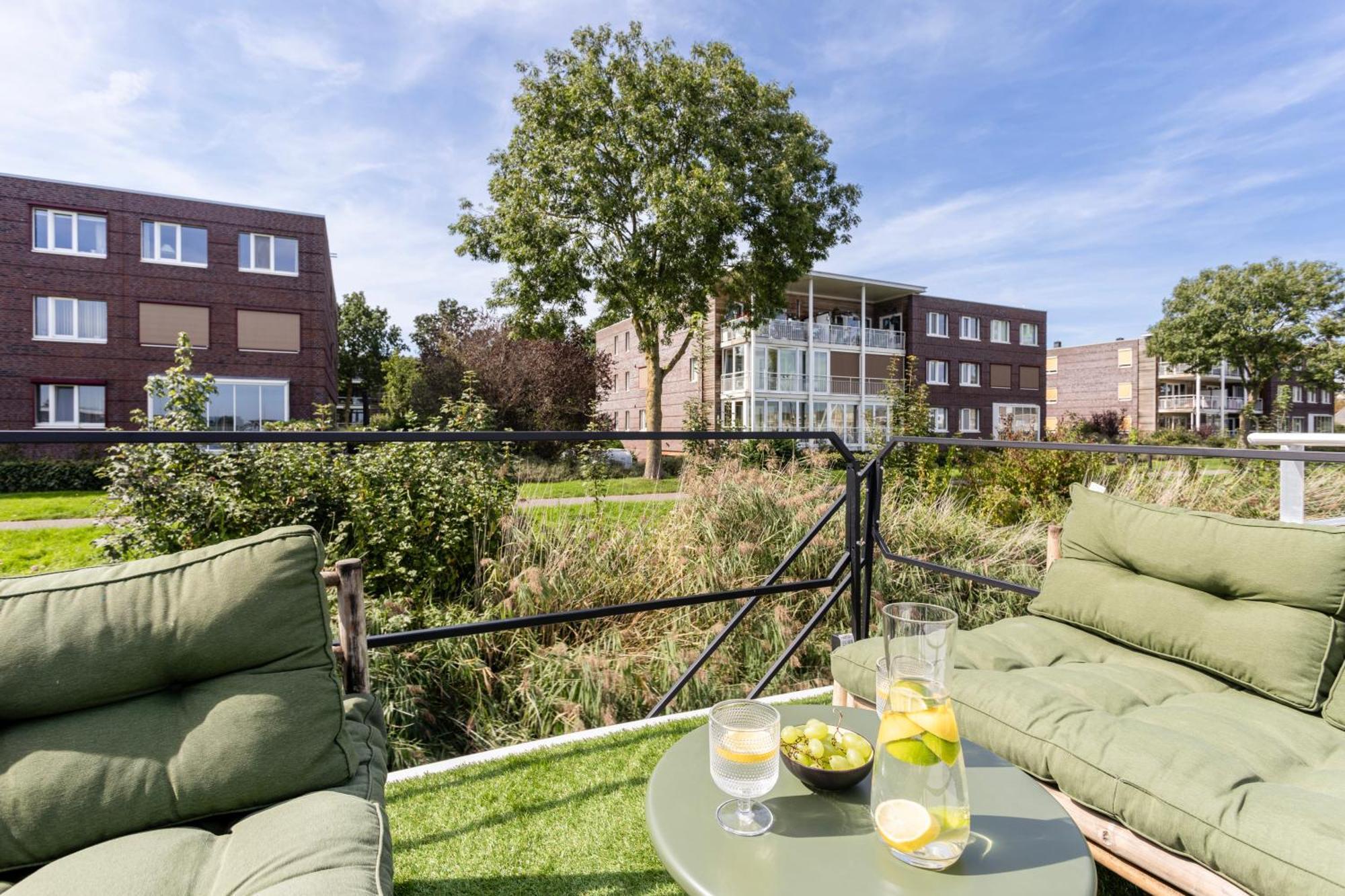 Cosy Tiny Houseboats Near Beach And Restaurants By Weltevreden Experience Zeewolde Exterior foto